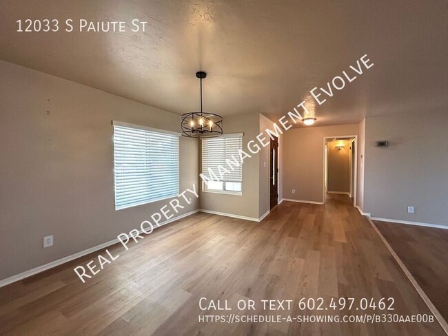 Building Photo - 12033 S Paiute St