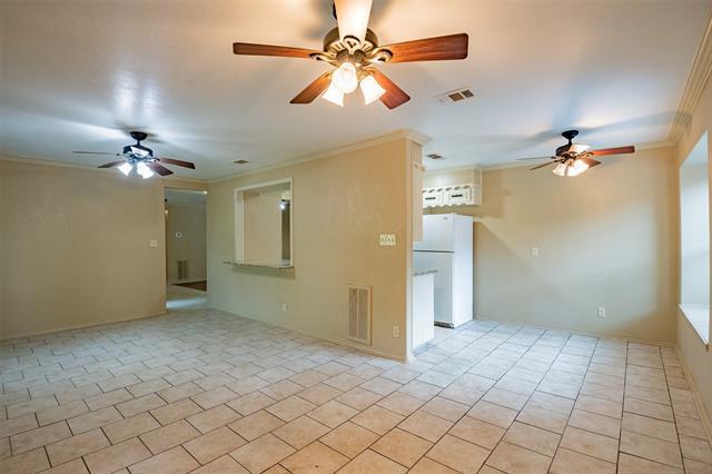 Building Photo - 805 N Fielder Rd