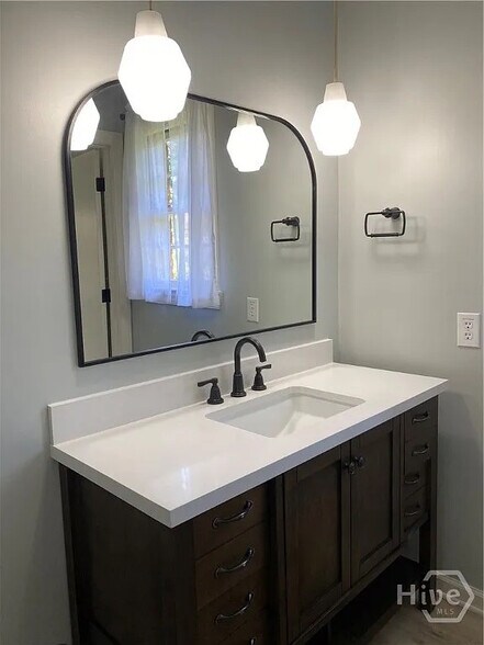 Building Photo - 12438 Largo Dr