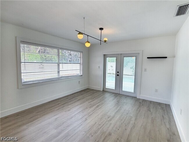 Building Photo - 18165 Baruch Dr