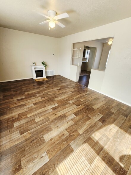 Building Photo - 1607 NW Smith Ave