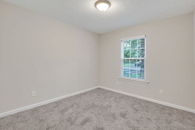 Building Photo - Available for Rent