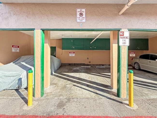 Building Photo - 1890 Scott Blvd