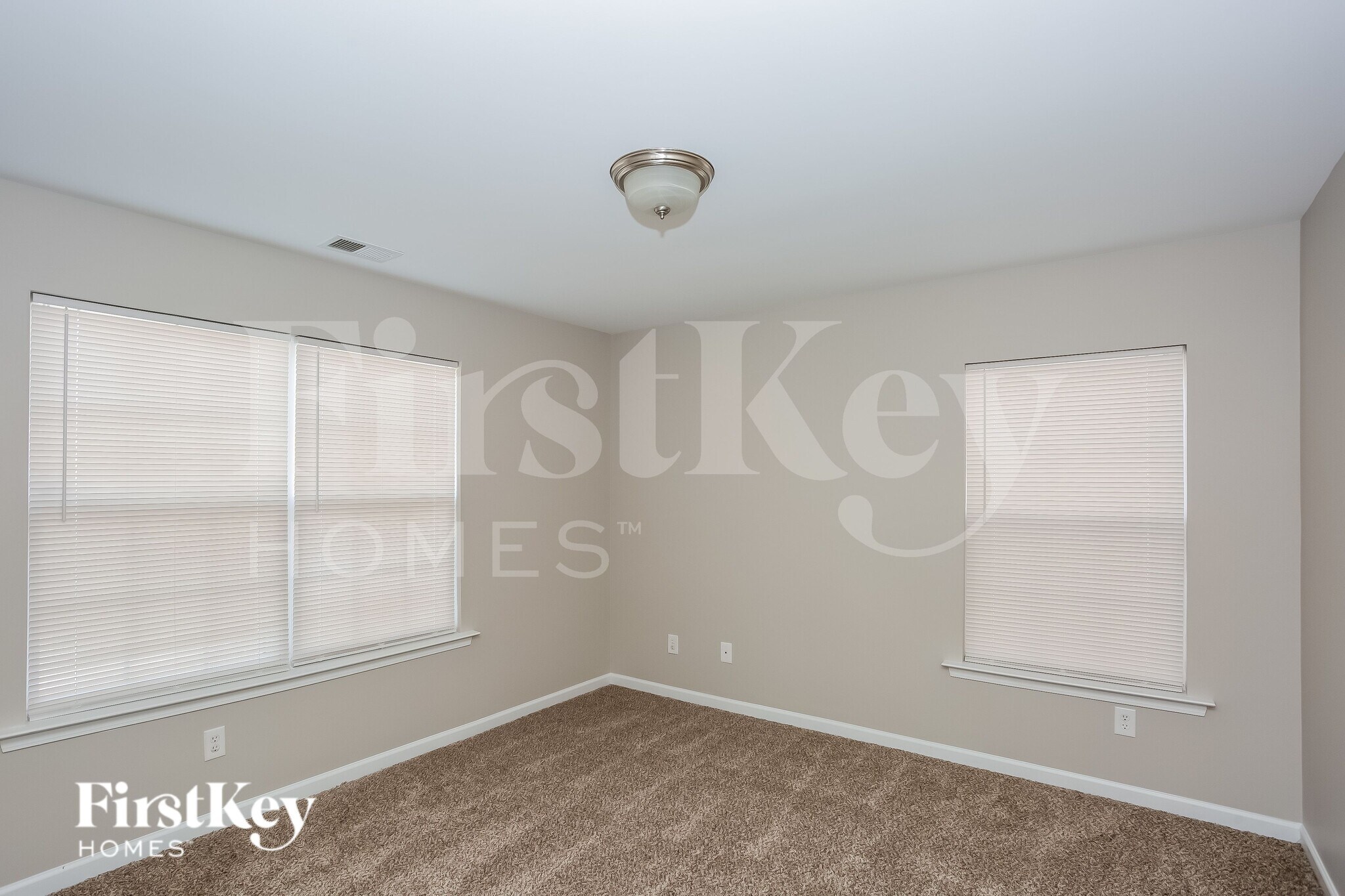 Building Photo - 4915 Abercromby St