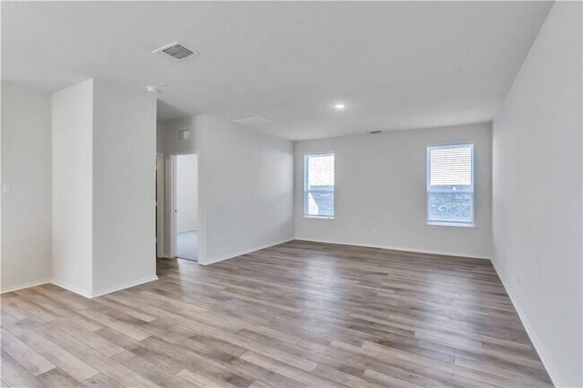 Building Photo - 338 Pepperbark Loop