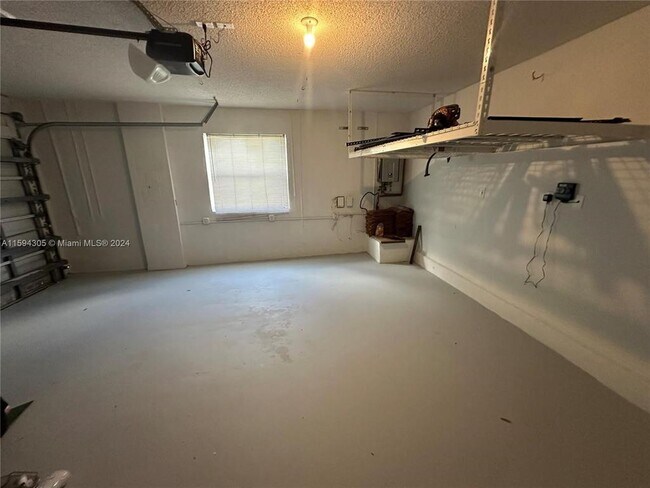 Building Photo - 13274 NW 15th Ct