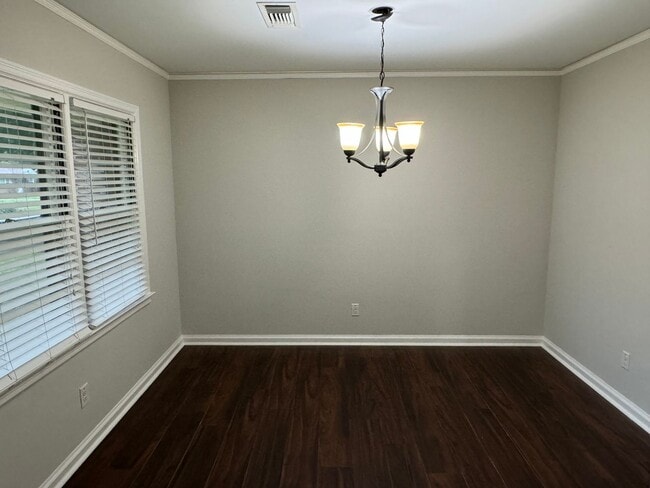 Building Photo - BRICK & BEAUTIFUL! 3 Bedroom MOVE IN READY