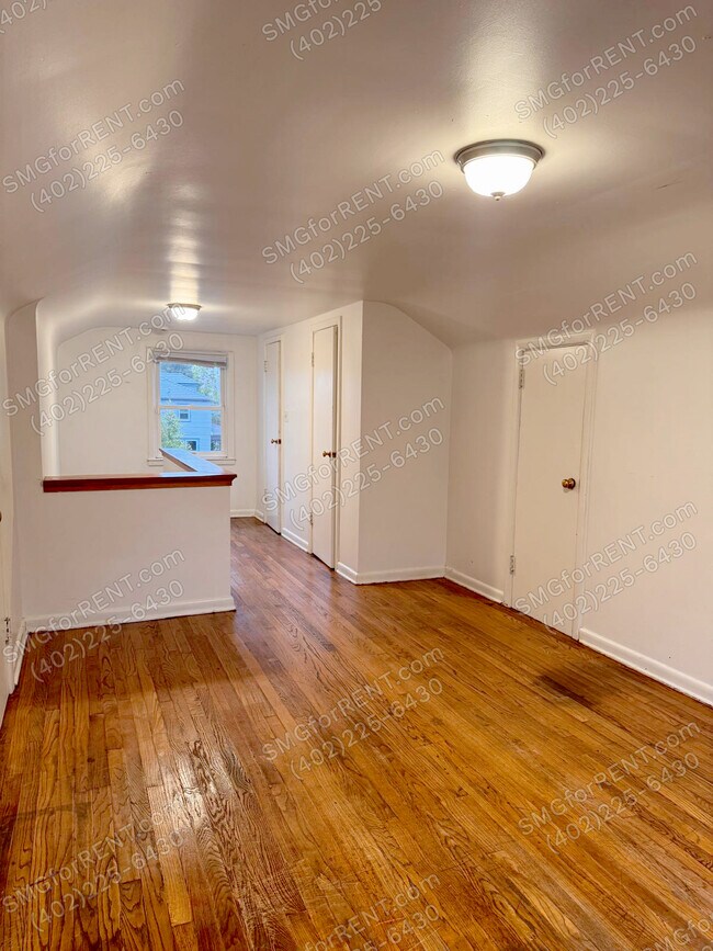 Building Photo - 2104 S 42nd St