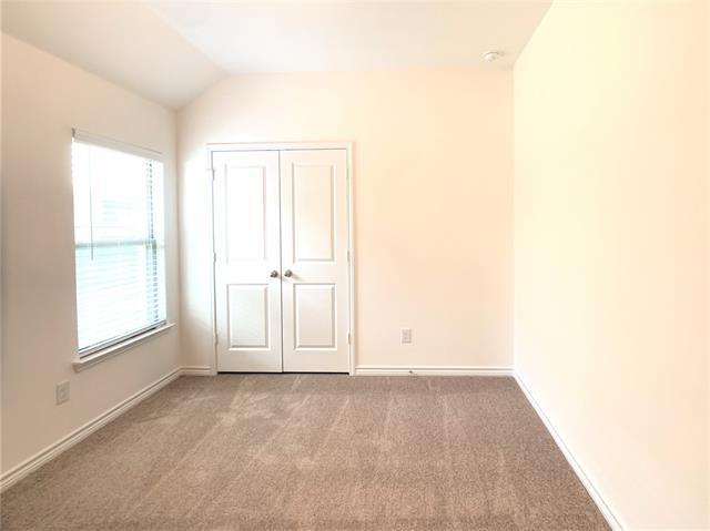 Building Photo - 7025 Tree Stand Pt