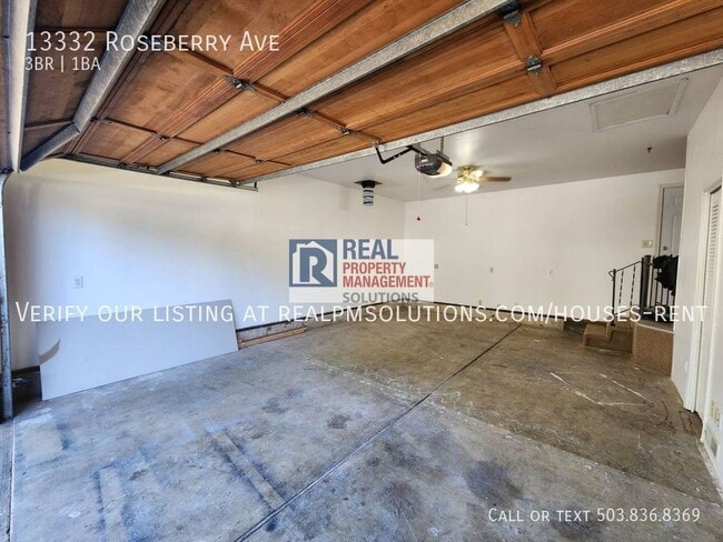 Building Photo - 13332 Roseberry Ave