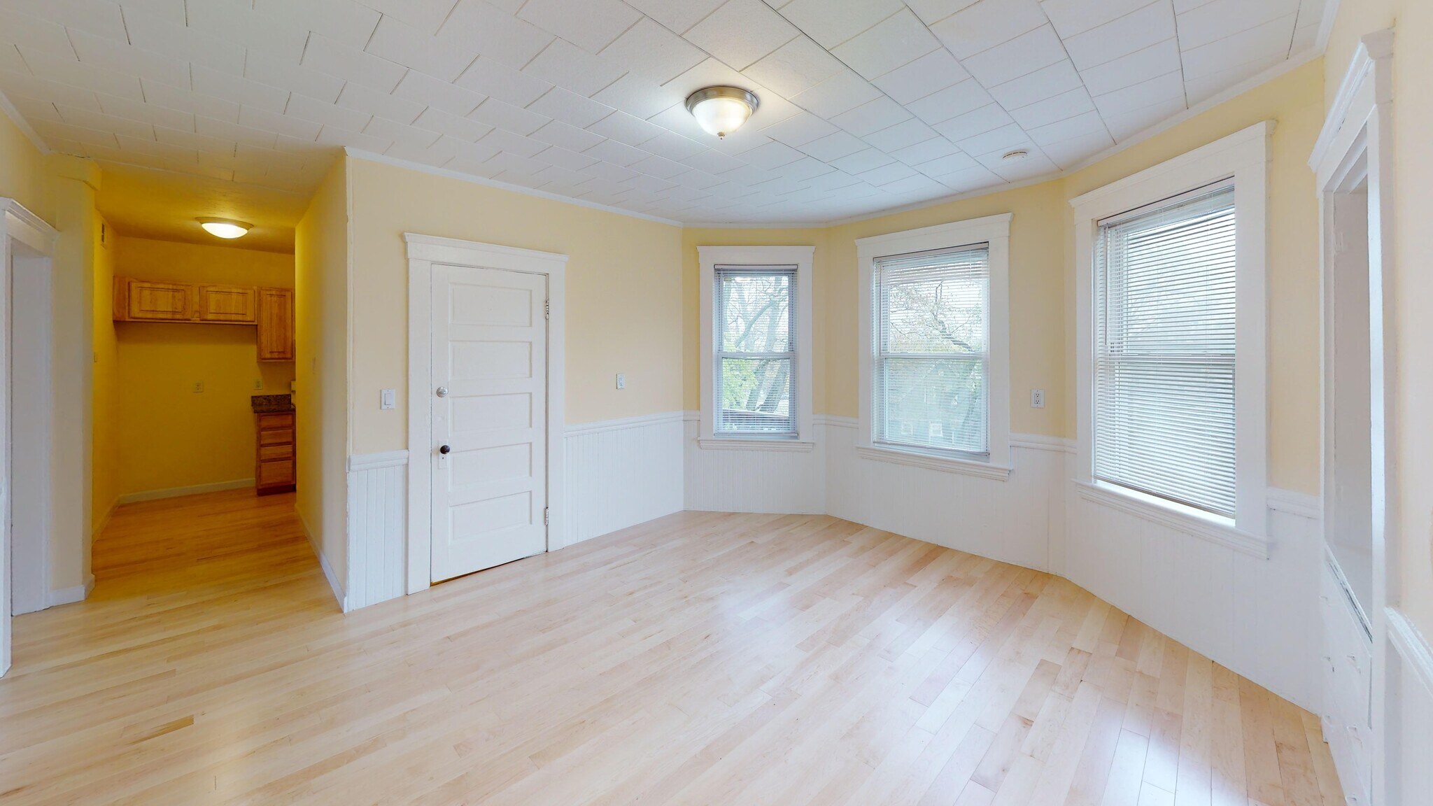 Building Photo - 41 Hovenden Ave