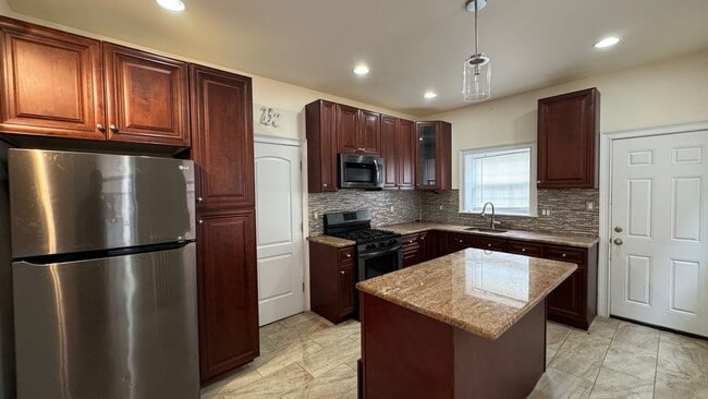 Building Photo - Coming soon!