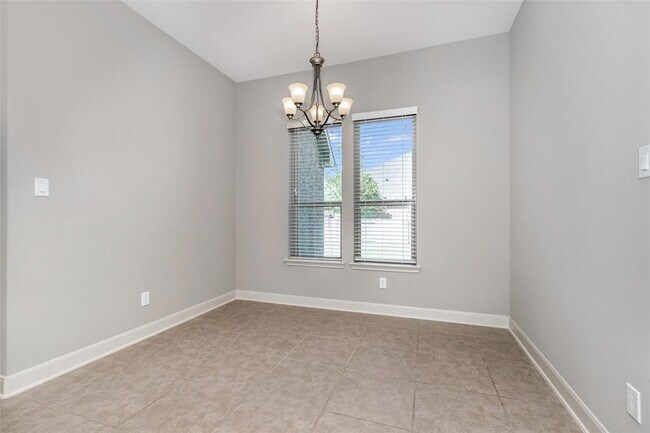 Building Photo - 22419 Banewood Dr