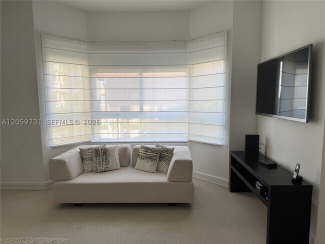 Building Photo - 16100 Emerald Estates Dr