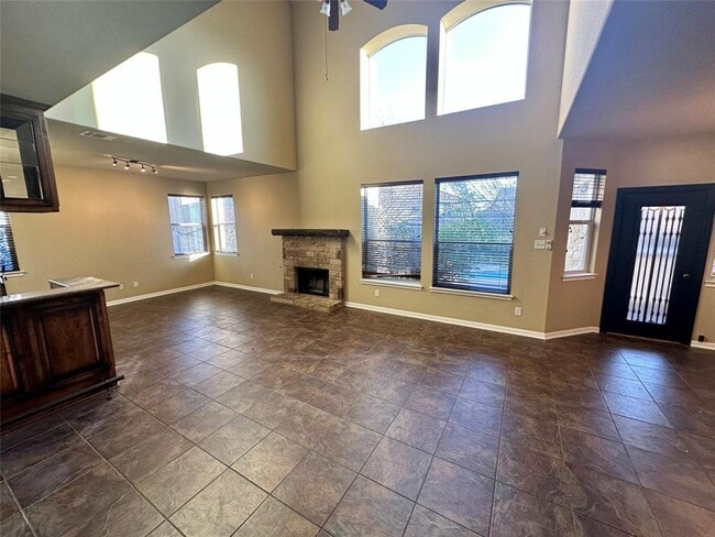 Building Photo - 3713 Broadwinged Hawk Cove