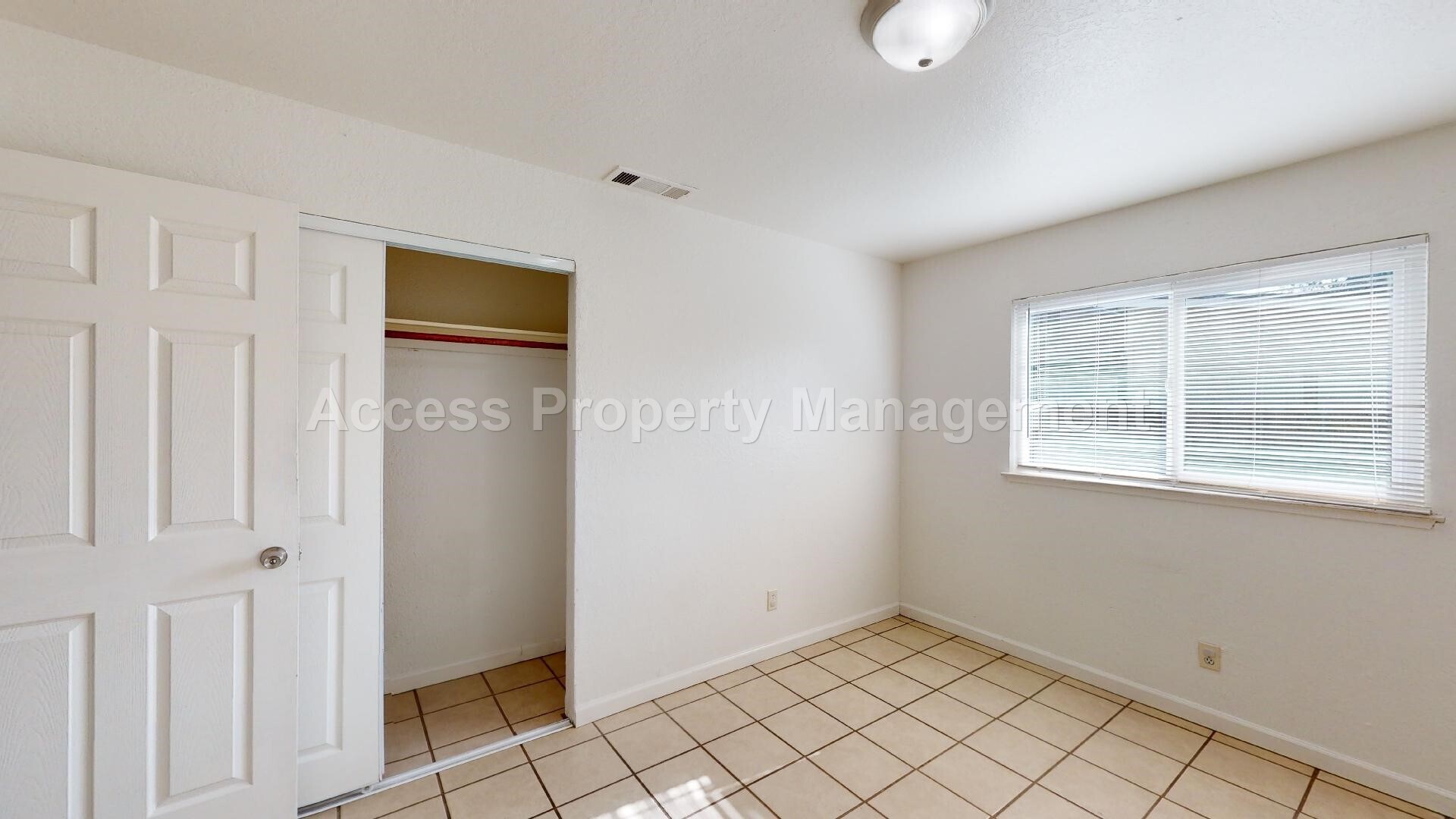 Building Photo - 1428 Pecos Ave