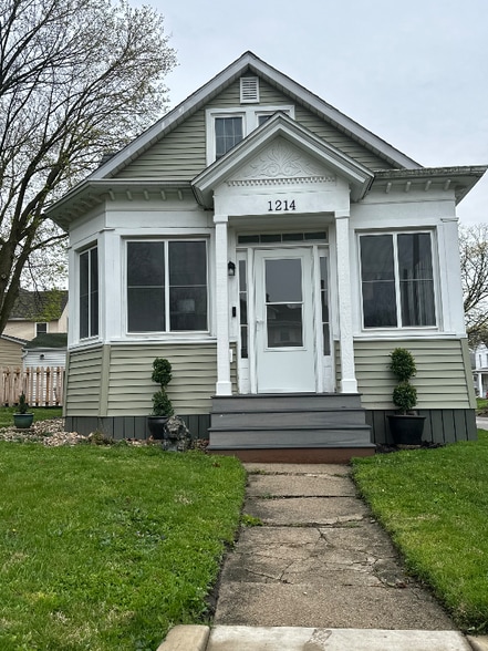 Building Photo - 1214 Fell Ave