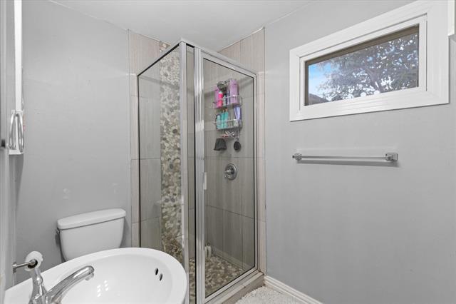 Building Photo - 4228 Winfield Ave