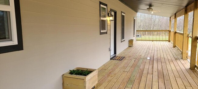 Building Photo - 8780 E Brown Rd