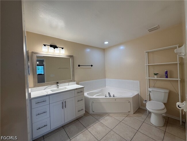 Building Photo - 696 Homestead Rd S