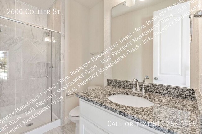 Building Photo - 2600 Collier St