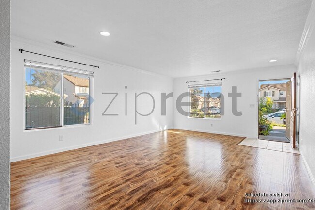 Building Photo - 8635 Lott St