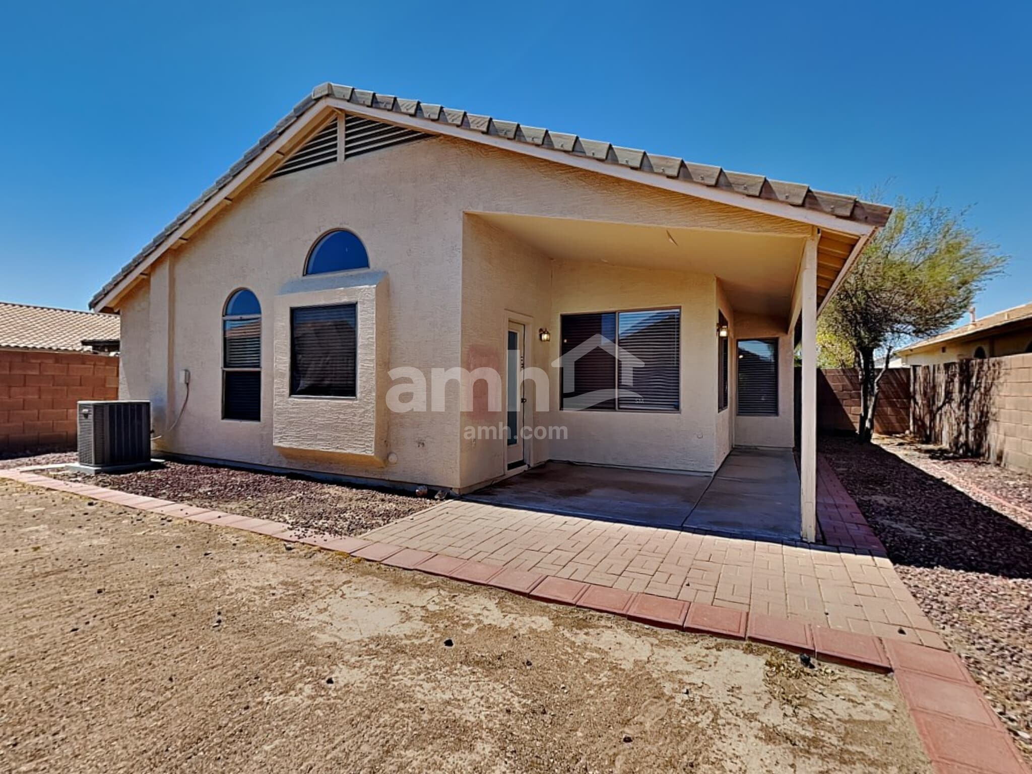 Building Photo - 16803 W Fillmore St