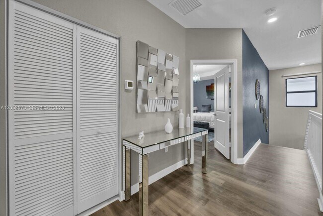 Building Photo - 24970 SW 108th Ave