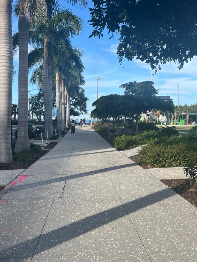 Building Photo - 988 Boulevard of the Arts