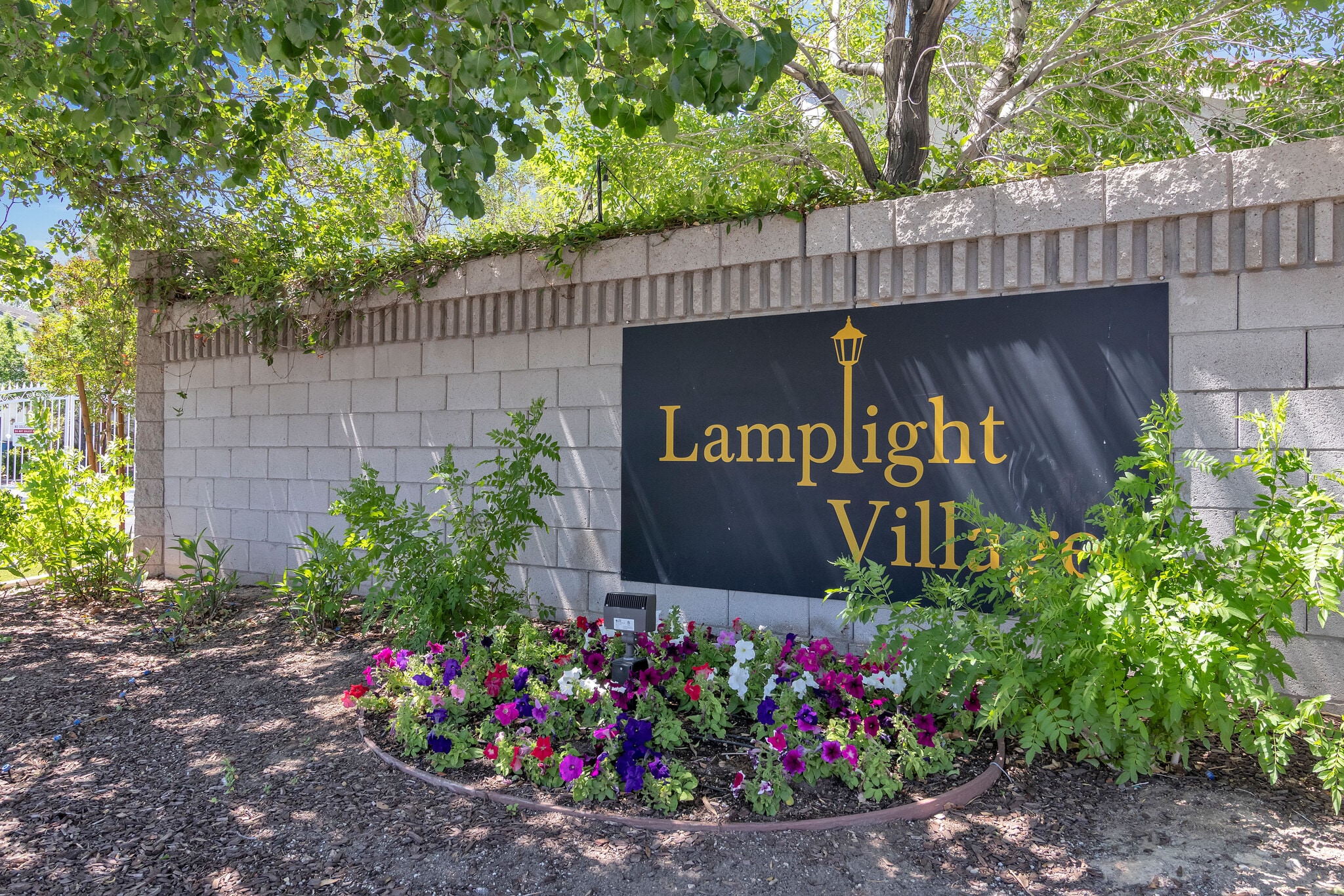 Building Photo - 1568 Lamplight Village Ln