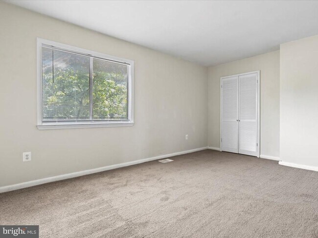 Building Photo - 8633 Madera Ct