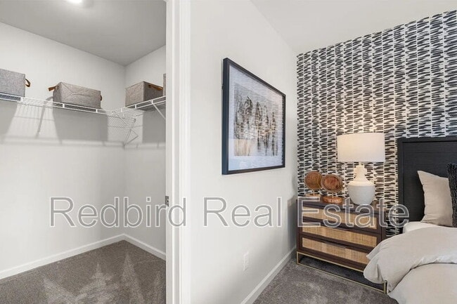 Building Photo - 2008 Acadia Wy