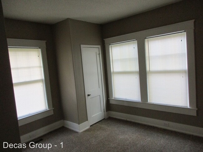 Building Photo - 3 br, 1 bath House - 1020 14th Place SW