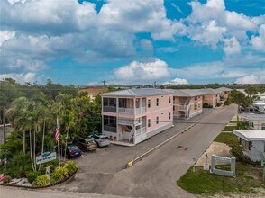Building Photo - 2375 N Beach Rd