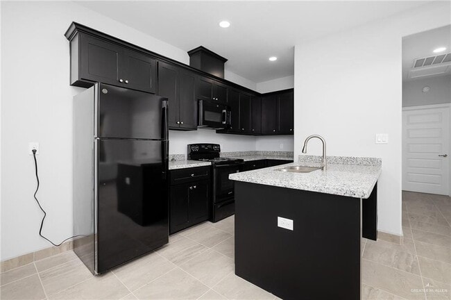 Building Photo - 2526 N Vly Cir