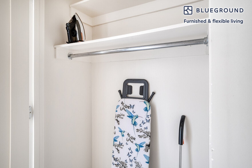 Building Photo - 175 E 96th St