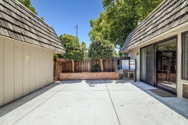 Building Photo - 4573 Cimarron River Ct