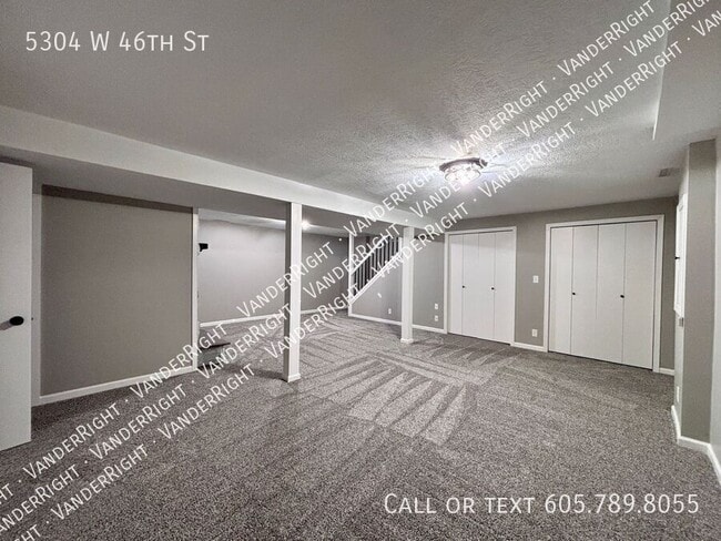 Building Photo - 5304 W 46th St