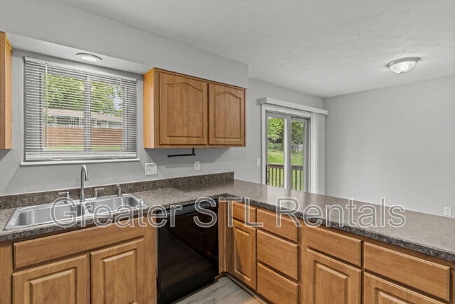 Building Photo - 4153 McClay Rd