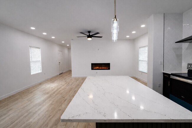 Building Photo - 22516 E Martin Dr