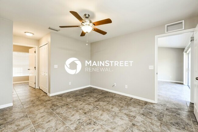 Building Photo - 3 Bedroom Pet-Friendly Home in Lehigh Acre...