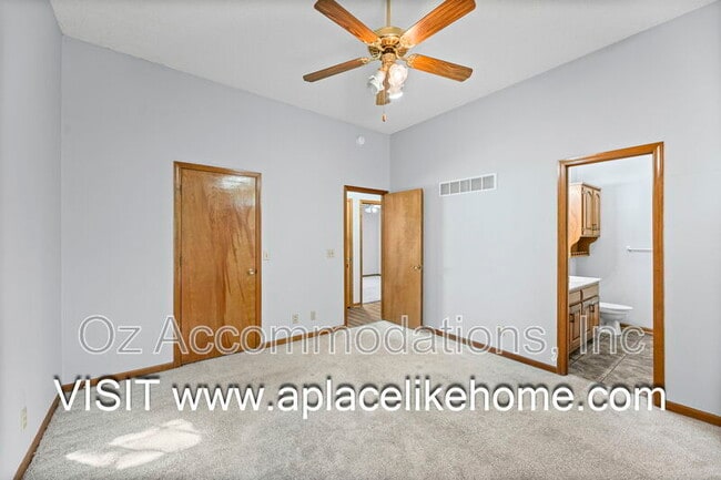 Building Photo - 15306 Riley St