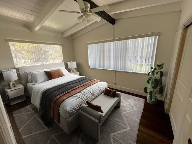 Building Photo - 2518 Key Largo Ln