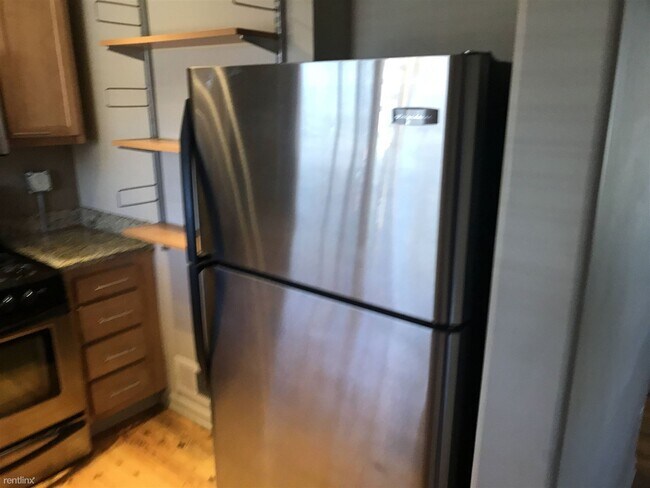 Building Photo - 1 br, 1 bath Townhome - 2805 Xavier Street