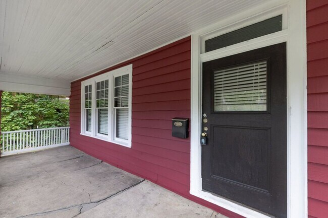 Building Photo - OSU Single Family House! Great Location!