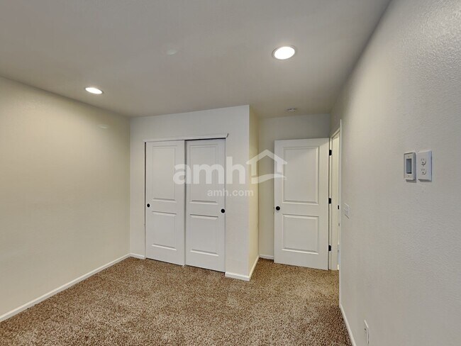 Building Photo - 5546 Malta St