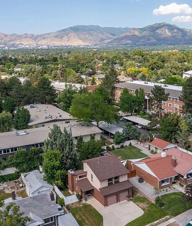 Building Photo - 1213 Charlton Ave