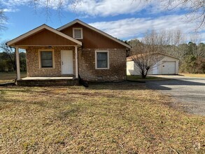 Building Photo - Home with 2 bedrooms, 2 bath