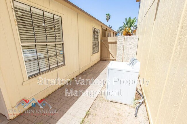 Building Photo - 1915 S 39th St