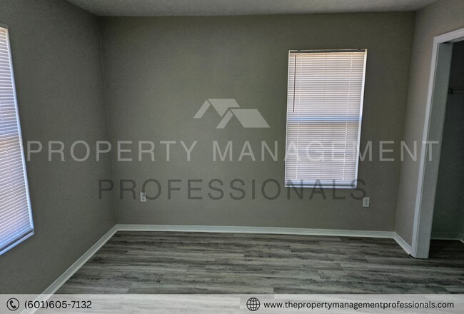 Building Photo - 2814 Smith Robinson St